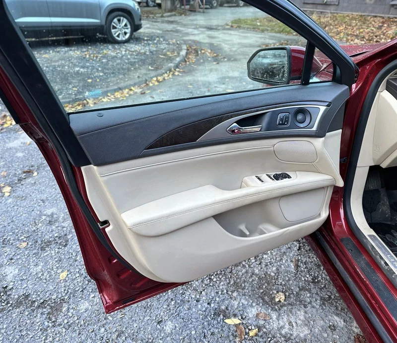 Lincoln MKZ 2017 рік