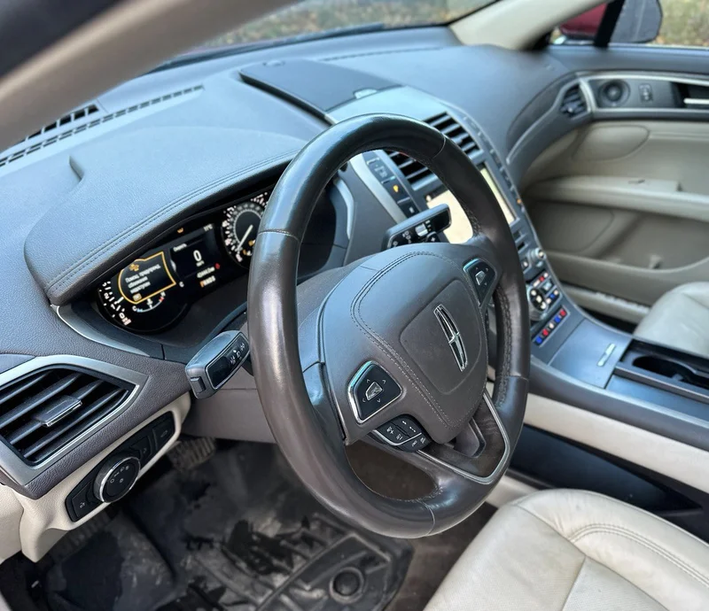 Lincoln MKZ 2017 рік